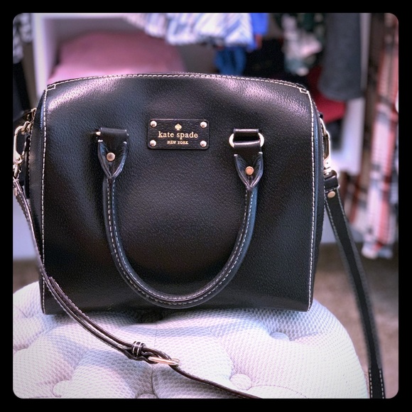 kate spade Handbags - Kate Spade handbag- gently used kate spade Handbags - Kate Spade handbag- gently used